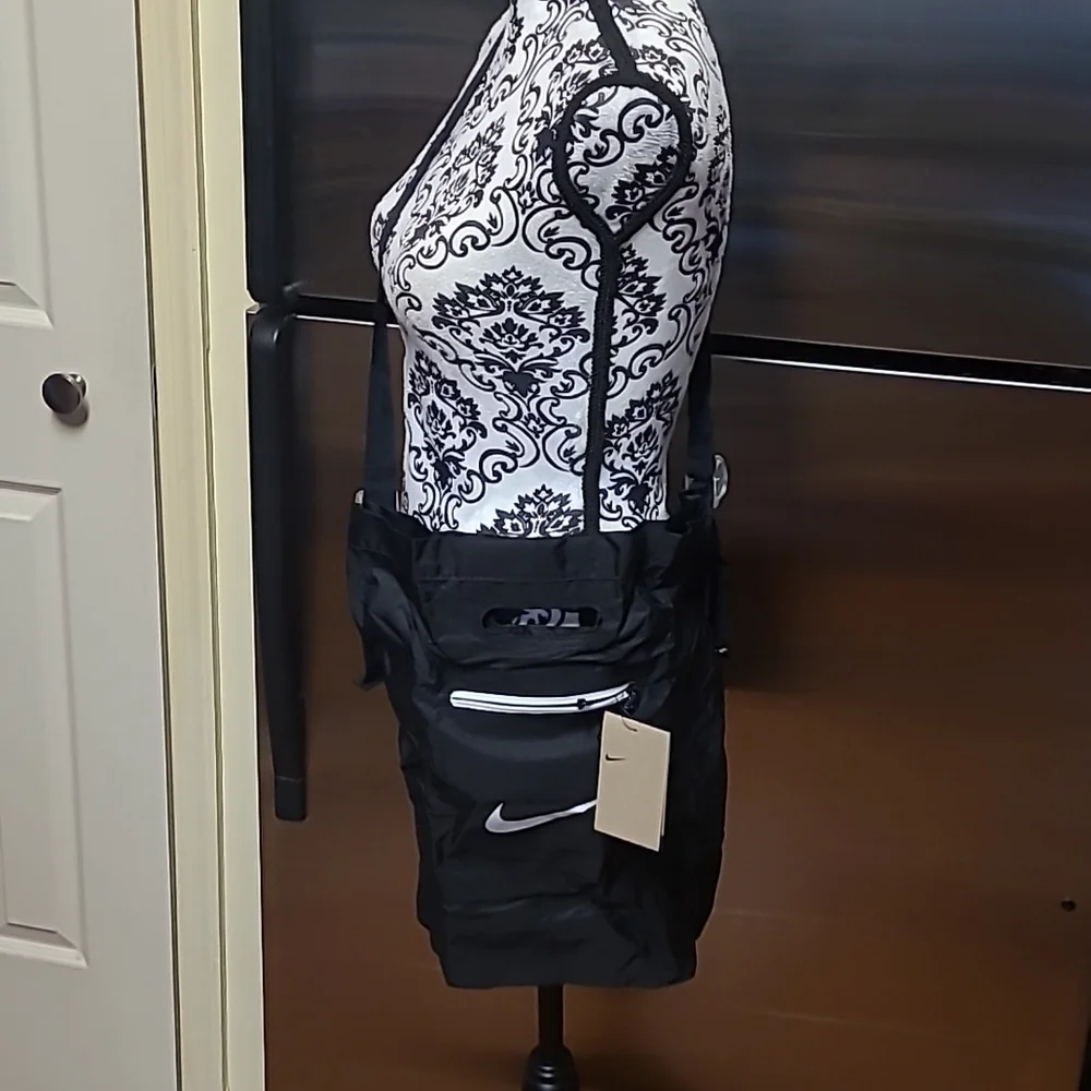 Nike Unisex Crossbody Packable Tote